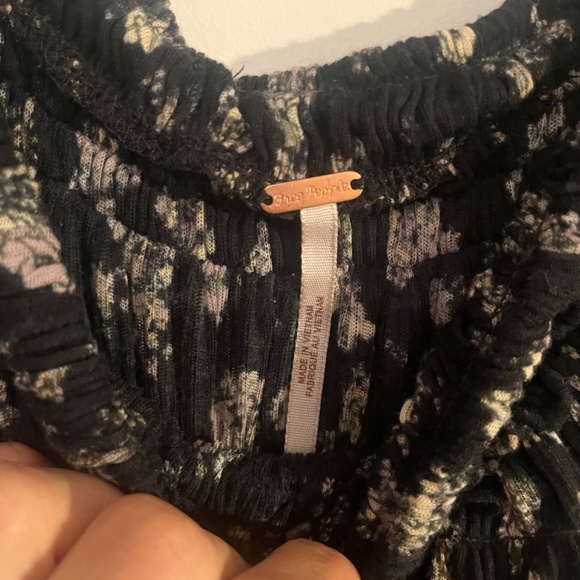 Free People top - Picture 3 of 3